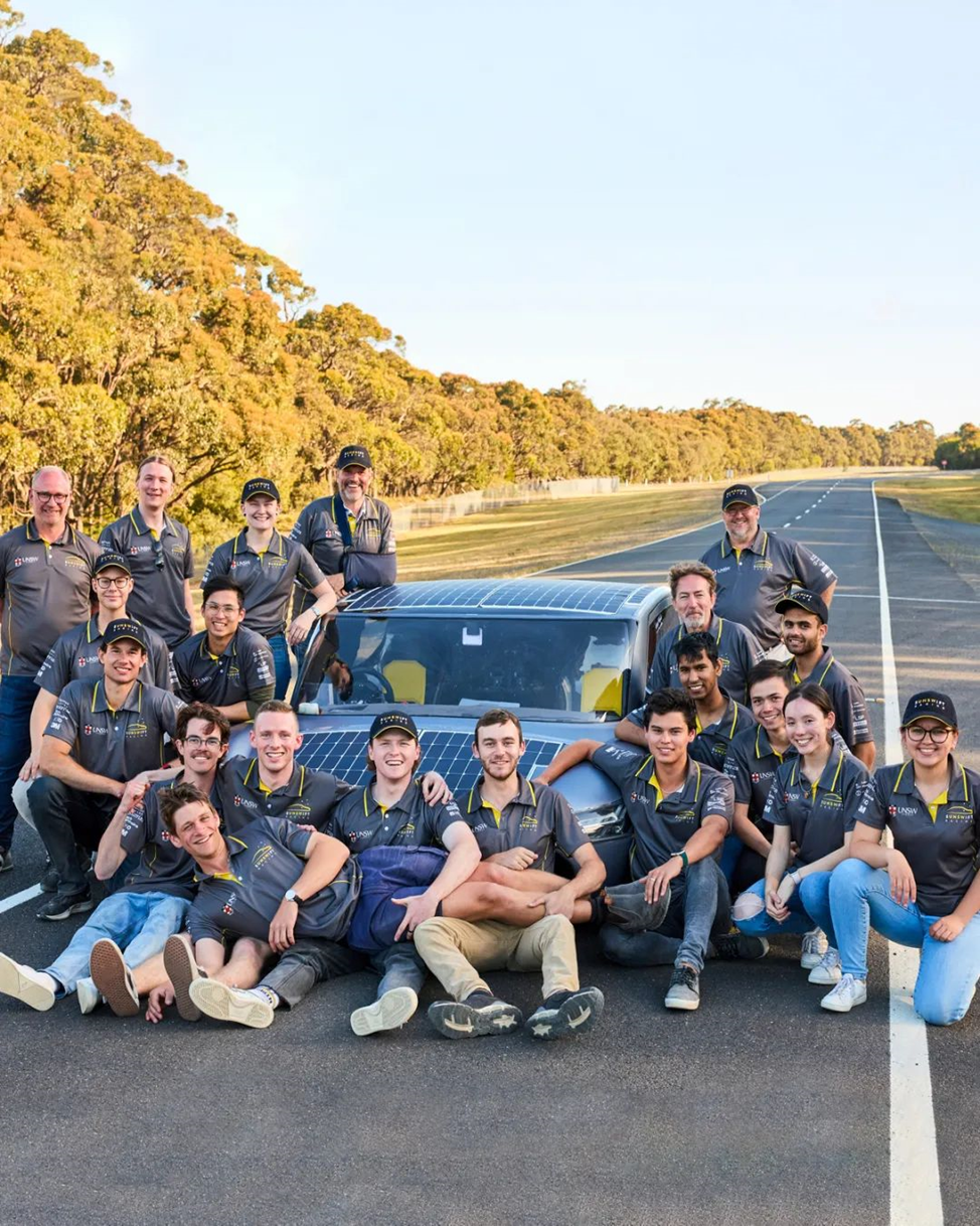 悉尼新南威尔士大学的 Sunswift 太阳能赛车学生团队
